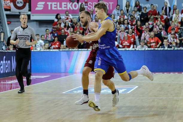 够更加深入 够更加深入